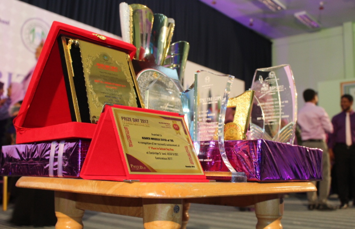 ހއ. ހޯރަފުށި: ނޮވެމްބަރު 6، 2018: ހއ. ހޯރަފުށީގައި ހުންނަ އެ އަތޮޅުގެ އަތޮޅު މަދަރުސާގެ އިނާމު ދިނުމުގެ ޖަލްސާގެ ތެރެއިން.-- ފޮޓޯ: ހއ އަތޮޅު މަދަރުސާ