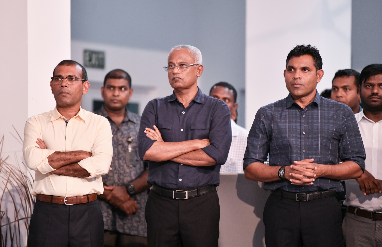 ހުޅުމާލެ: ނޮވެމްބަރު 10، 2018- ގެސްޓް ހައުސް އެސޯސިއޭޝަން އޮފް މޯލްޑިވްސް (ޖީއޭއެމް) ގެ ފަރާތުން، އިންތިޚާބީ ރައީސް އިބްރާހިމް މުހައްމަދު ސޯލިހް (އިބޫ) އަދި އިންތިޚާބީ ނައިބު ރައީސް ފައިސަލް ނަސީމަށް މަރުހަބާ ދެންނެވުމަށް ރެހެންދި ސްކޫލްގައި ބޭއްވި ހަފްލާގައި ކުރީގެ ރައީސް ނަޝީދާ އެކު އެ ދެބޭފުޅުން މަޑުކޮށްލައްވައިގެން.---ފޮޓޯ: ހުސައިން ވަހީދު/މިހާރު
