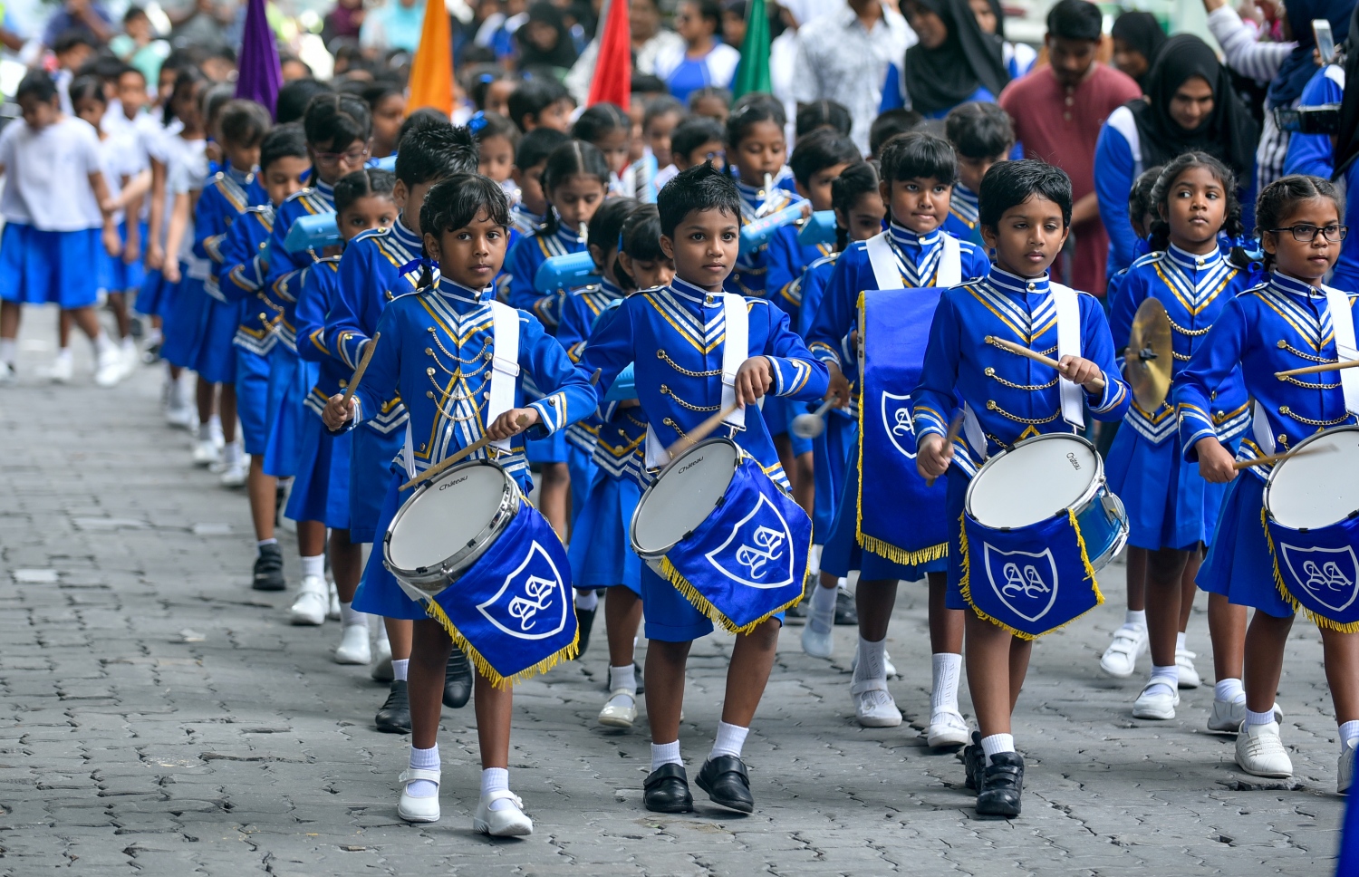 ސްކޫލް ކުދިން ބޭން ޖަހަނީ: ދިރިއުޅުމުގައި އެކި ކަންކަން ދަސްކުރަން ޖެހޭ