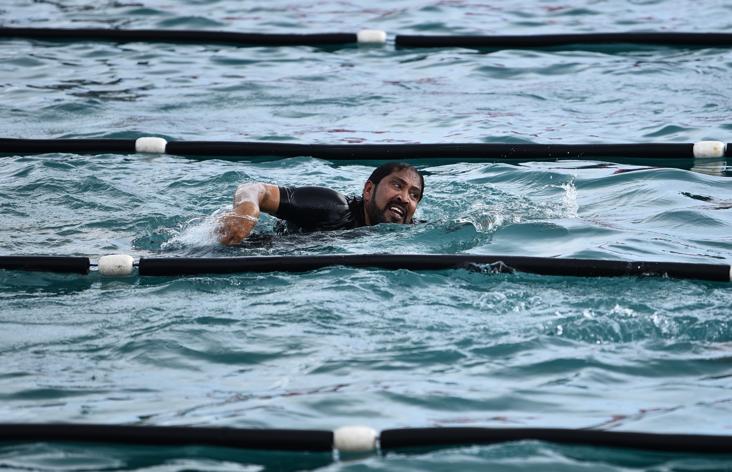 މާލެ: ނޮވެމްބަރު 18، 2018- އާ ރައީސް އިބްރާހިމް މުހައްމަދު ސޯލިހް މަގާމުގެ ހުވާކުރެއްވުމުގެ އުފަލުގައި "ދުޅަހެޔޮ ހަށިހެޔޮ އީދު"ގެ ނަމުގައި ދެ ދުވަހުގެ މުއްދަތަށް ބާއްވާ ކުޅިވަރު ފެސްޓިވަލްގައި އޮތް ފެތުމުގެ ހަރަކާތުގައި، ރައްޔިތުންގެ މަޖިލިހުގެ ރައީސް ގާސިމް އިބްރާހީމް ފަތަނީ.---ފޮޓޯ: އަހުމަދު ނިޝާތު/މިހާރު