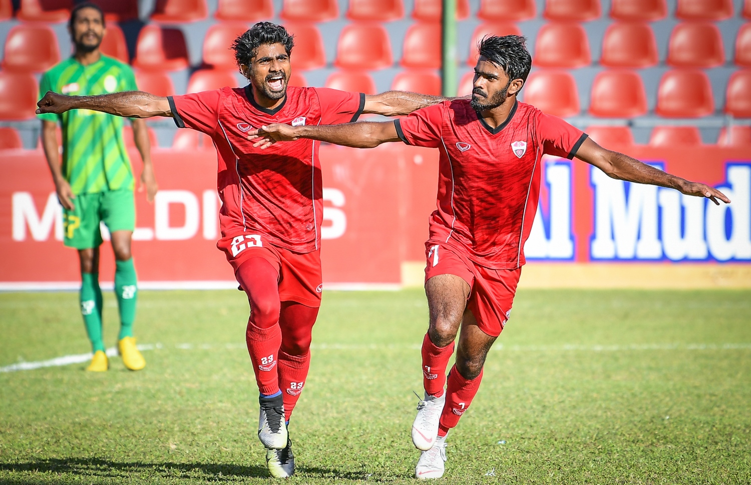 ޓީސީގެ ފޭދޫ އިއްބެ (ކ) އާއި ސައްޓު އުފާފާޅުކުރަނީ. --ފޮޓޯ: ނިޝާން އަލީ/ މިހާރު