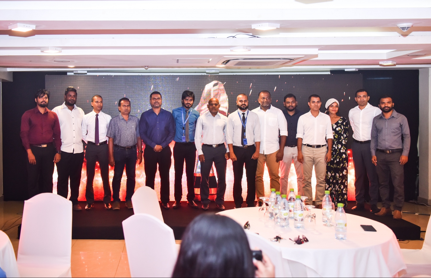 މިހާރު އެވޯޑްސް 2018ގެ ސްޕޮންސަރުންނާ އެކު ސޮއިކުރުން