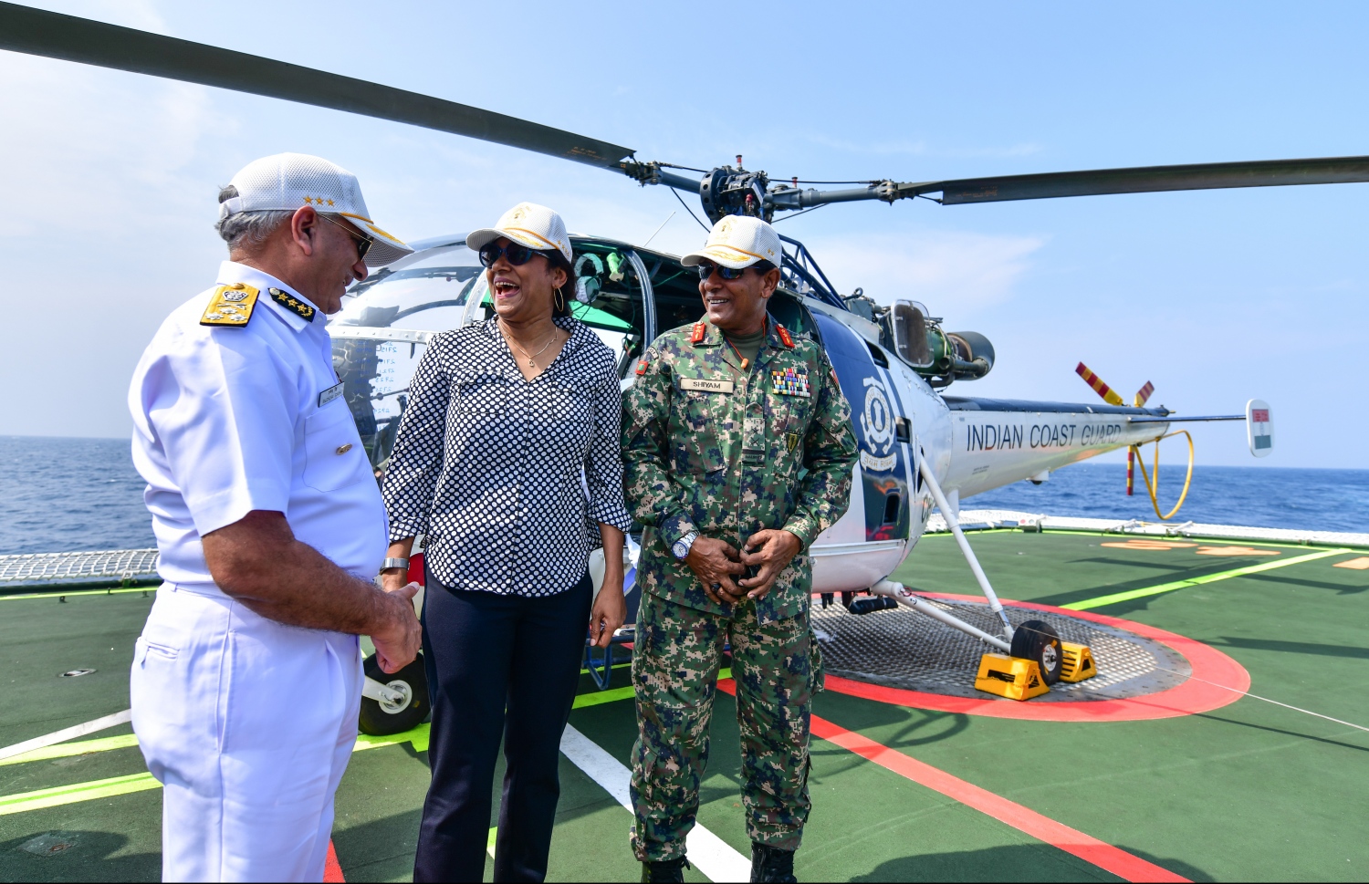 ޑިފެންސް މިނިސްޓަރު މާރިޔާ: އިންޑިއާ އަށް ކުރެއްވި ރަސްމީ ދަތުރަށް ފަހު މިއަދު މާލެ ވަޑައިގަންނަވާނެ.