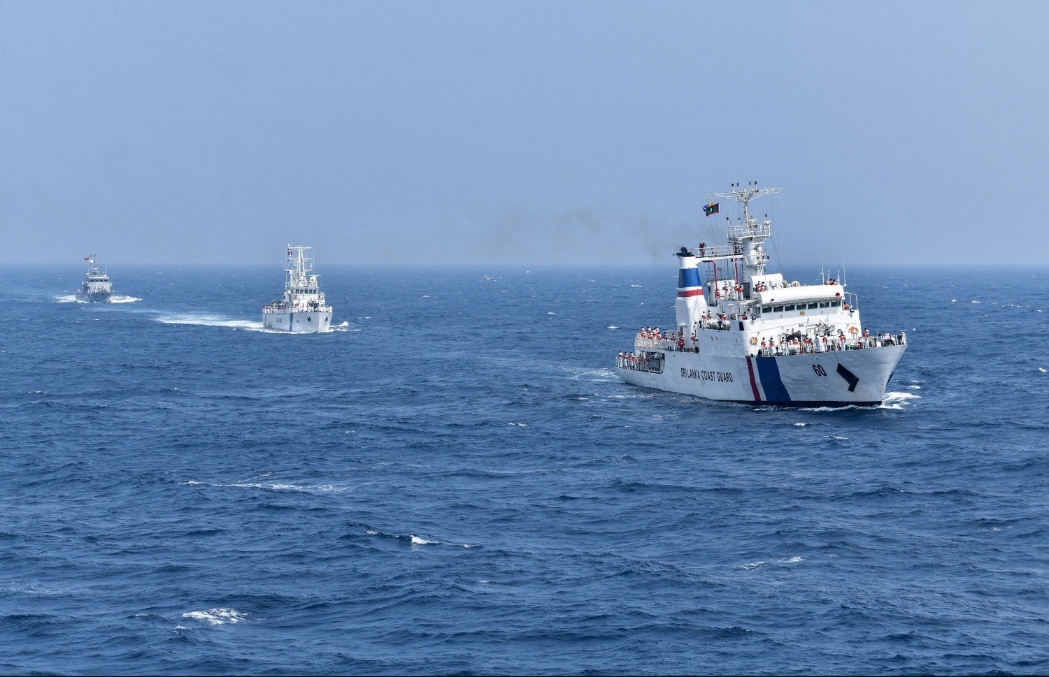 މާލެ: ނޮވެމްބަރު 27، 2018: އިންޑިޔާ އަދި ސްރީލަންކާއާ ގުޅިގެން ރާއްޖޭގައި ހިންގާ "ދޯސްތީ" ގެ ތަމްރީނުތަކުގައި ބައިވެރިވި މަނަވަރުތަކެއް.-- ފޮޓޯ: ނިޝާން އަލީ /މިހާރު