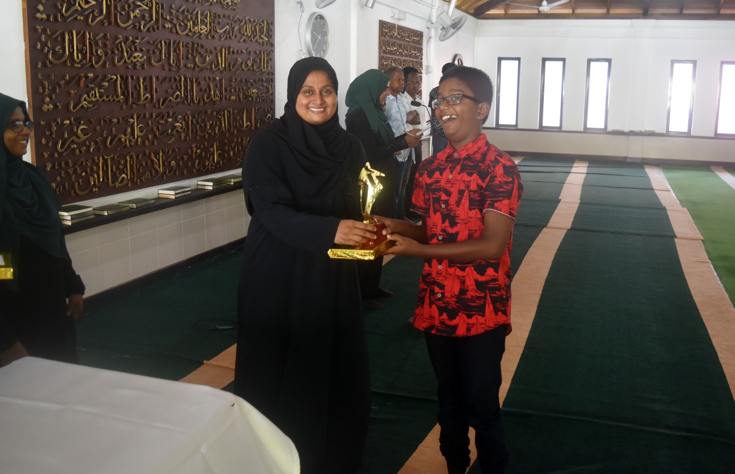 ގުރުއާން ކިޔަވައިދިނުމަށް ސައުތު ފައުންޑޭޝަނުން ހިންގި ޕްރޮގްރާމުގެ ތެރެއިން.-