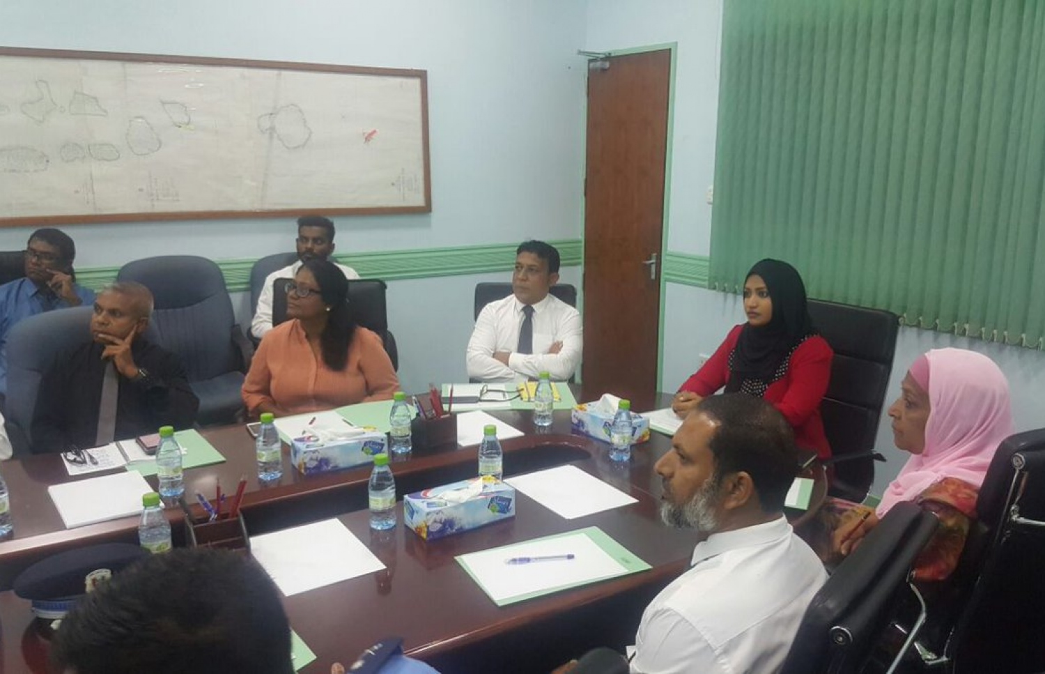 ޓްރާންސްޕޯޓް އޮތޯރިޓީގައި އިއްޔެ ބޭއްވި ބައްދަލުުވުމުގައި ބައިވެރިވެވަޑައިގެންނެވި ބައެއް ބޭފުޅުން.- ފޮޓޯ: ޓްރާންސްޕޯޓް އޮތޯރިޓީ