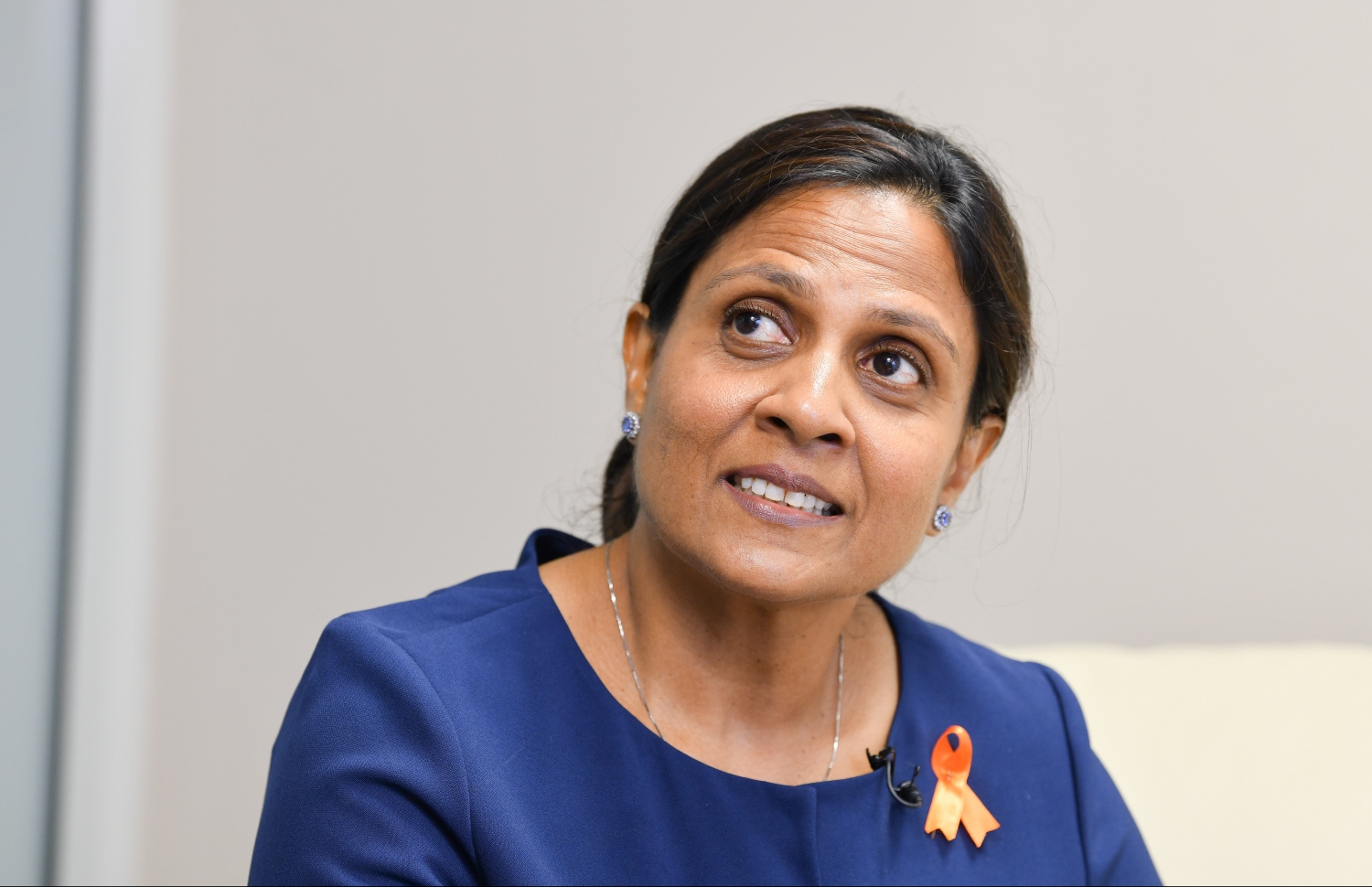 ފަސްޓް ލޭޑީ ފަޒޫ "މިހާރު"އާ ވާހަކަ ދައްކަވަނީ. --ފޮޓޯ: ހުސެއިން ވަހީދު/މިހާރު