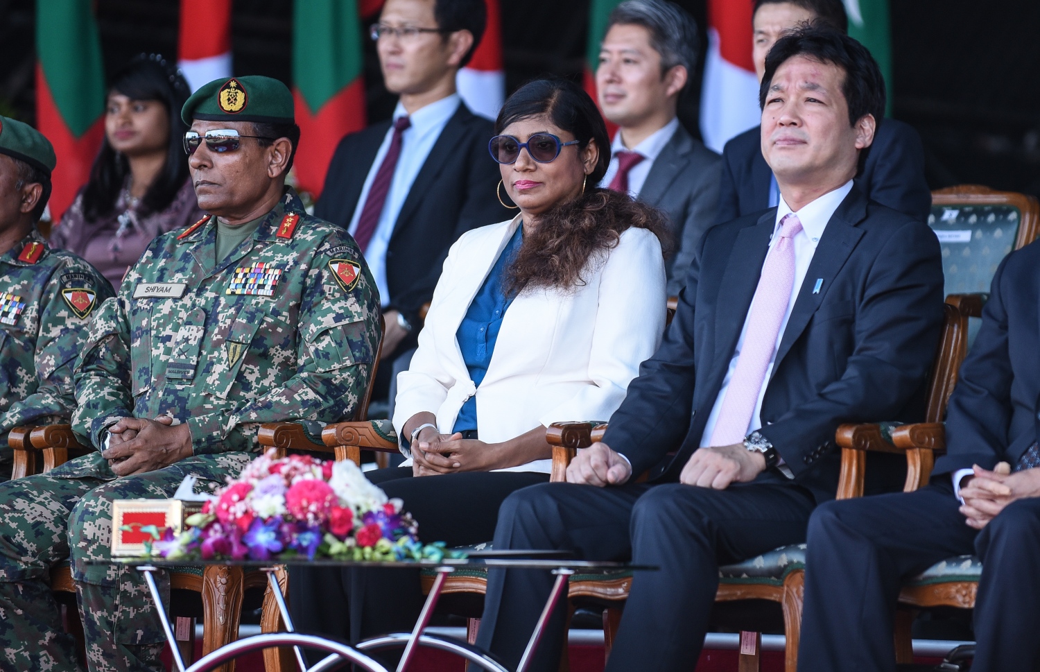 މާލެ: ޑިސެމްބަރު 4، 2018- ޖަޕާން ސަރުކާރުން ރާއްޖެއަށް އަލިފާން ނިއްވާ ސާމާނު ހަދިޔާ ކުރުމަށް ބޭއްވި ރަސްމިއްޔާތުގައި ރާއްޖޭގެ ޑިފެންސް މިނިސްޓަރު މާރިޔާ އަދި ޖަޕާނުގެ ބޮޑުވަޒީރުގެ މުޝީރު ބައިވެރިވެވަޑައިގަންނަވަނީ.---ފޮޓޯ: އަހުމަދު ނިޝާތު/މިހާރު