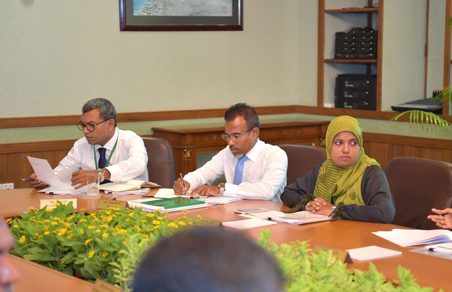 ރައީސް އޮފީހުގައި މިއަދު ބޭއްވި ކެބިނެޓް ބައްދަލުވުން. --- ފޮޓޯ: ރައީސް އޮފީސް