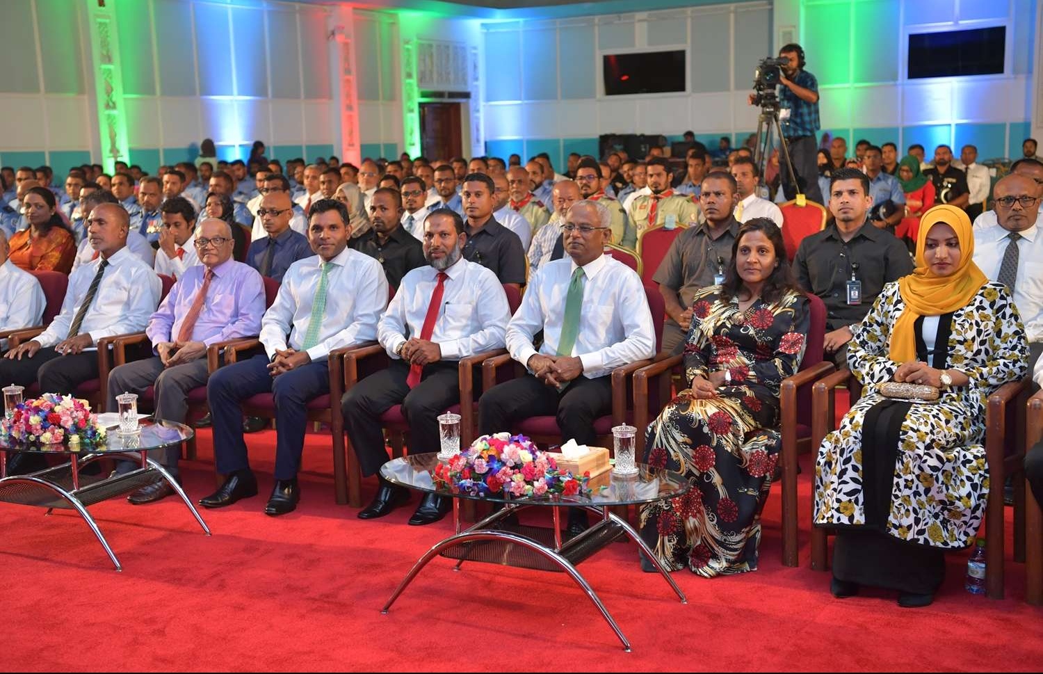 މާލެ: ޑިސެމްބަރު 9، 2018- ރާއްޖެ އިސްލާމްވި ދުވަހުގެ މުނާސަބަތުގައި ދަރުބާރުގޭގައި ބޭއްވި ޖަލްސާގެ ތެރެއިން.---ފޮޓޯ: ރައީސް އޮފީސް