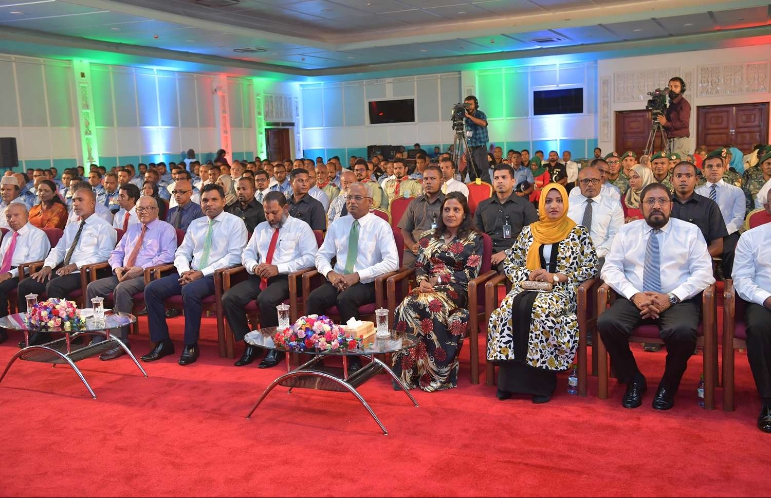މާލެ: ޑިސެމްބަރު 9، 2018- ރާއްޖެ އިސްލާމްވި ދުވަހުގެ މުނާސަބަތުގައި ދަރުބާރުގޭގައި ބޭއްވި ޖަލްސާގެ ތެރެއިން.---ފޮޓޯ: ރައީސް އޮފީސް