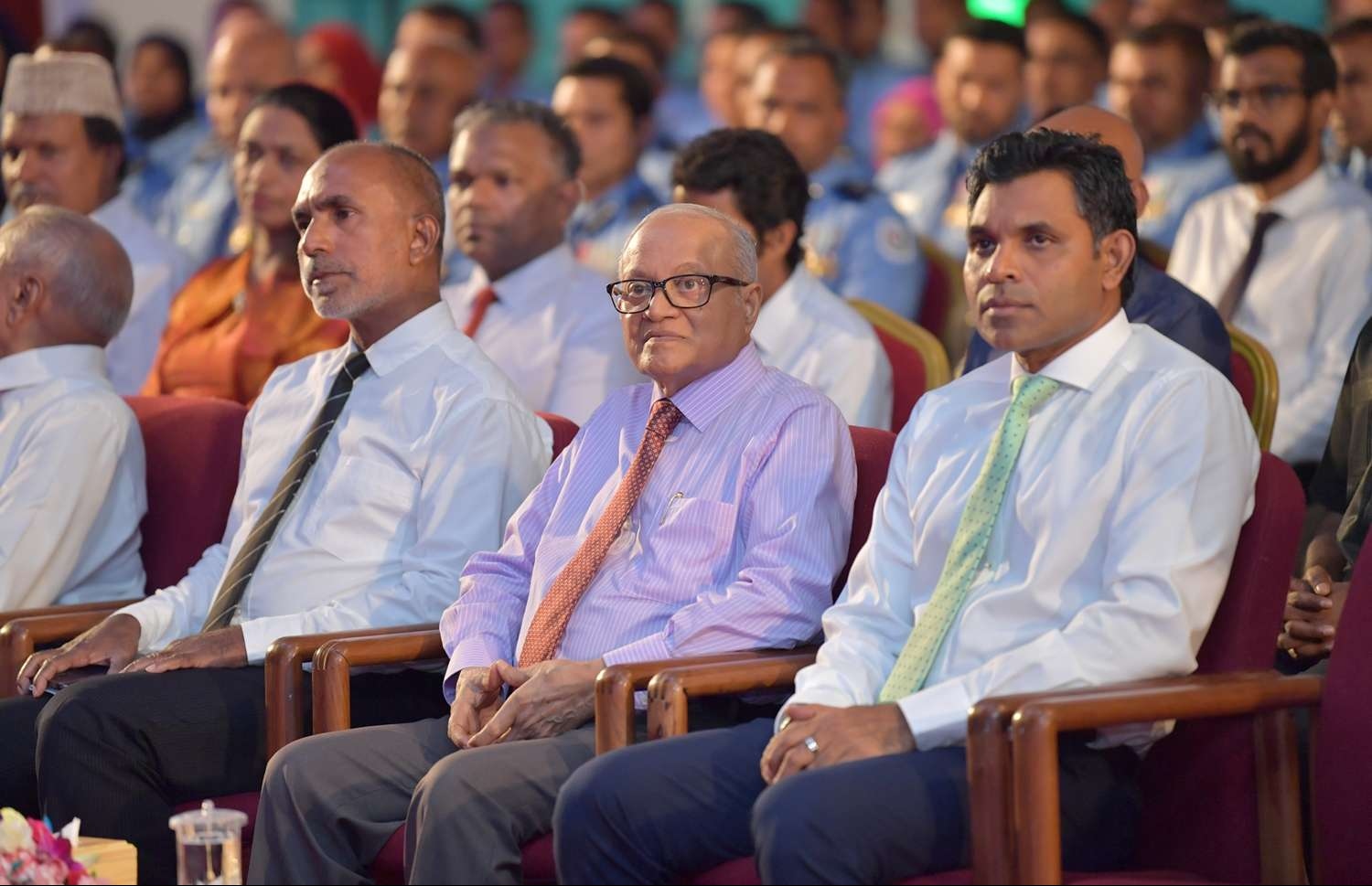 މާލެ: ޑިސެމްބަރު 9، 2018- ރާއްޖެ އިސްލާމްވި ދުވަހުގެ މުނާސަބަތުގައި ދަރުބާރުގޭގައި ބޭއްވި ޖަލްސާގައި (ކ-ވ) ނައިބު ރައީސް ފައިސަލް ނަސީމް، ކުރީގެ ރައީސް މައުމޫން އަދި އިސްލާމިކް އެފެއާޒް މިނިސްޓަރު ޒާހިރު ބައިވެރިވެވަޑައިގަންނަވަނީ .---ފޮޓޯ: ރައީސް އޮފީސް
