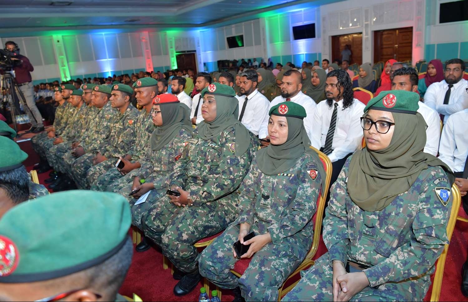 މާލެ: ޑިސެމްބަރު 9، 2018- ރާއްޖެ އިސްލާމްވި ދުވަހުގެ މުނާސަބަތުގައި ދަރުބާރުގޭގައި ބޭއްވި ޖަލްސާގެ ތެރެއިން .---ފޮޓޯ: ރައީސް އޮފީސް
