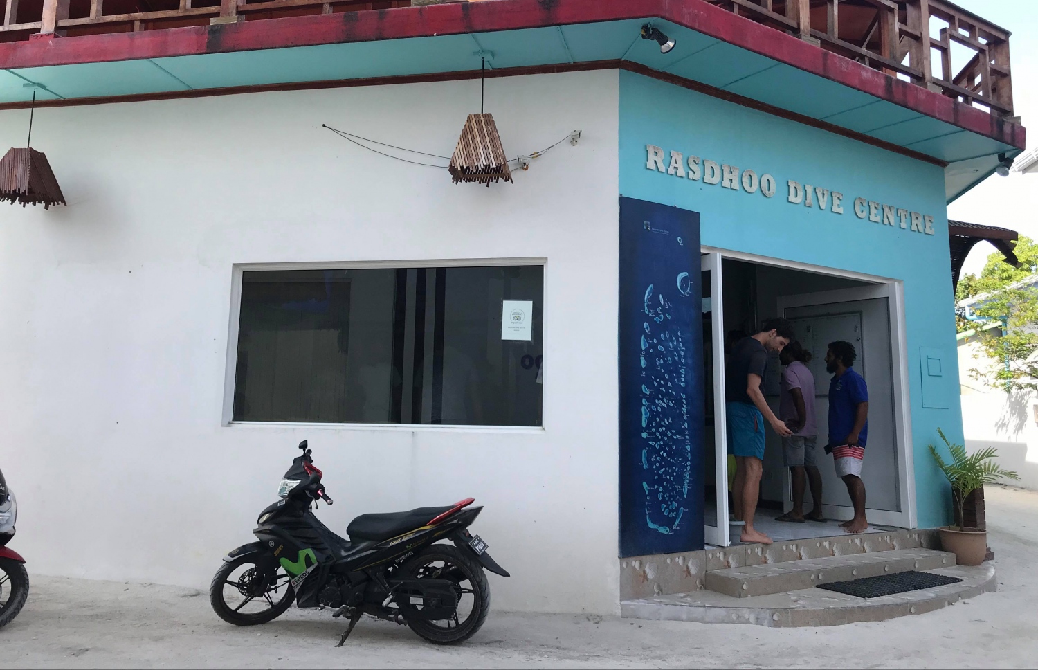 ރަސްދޫ ޑައިވް ސެންޓަ