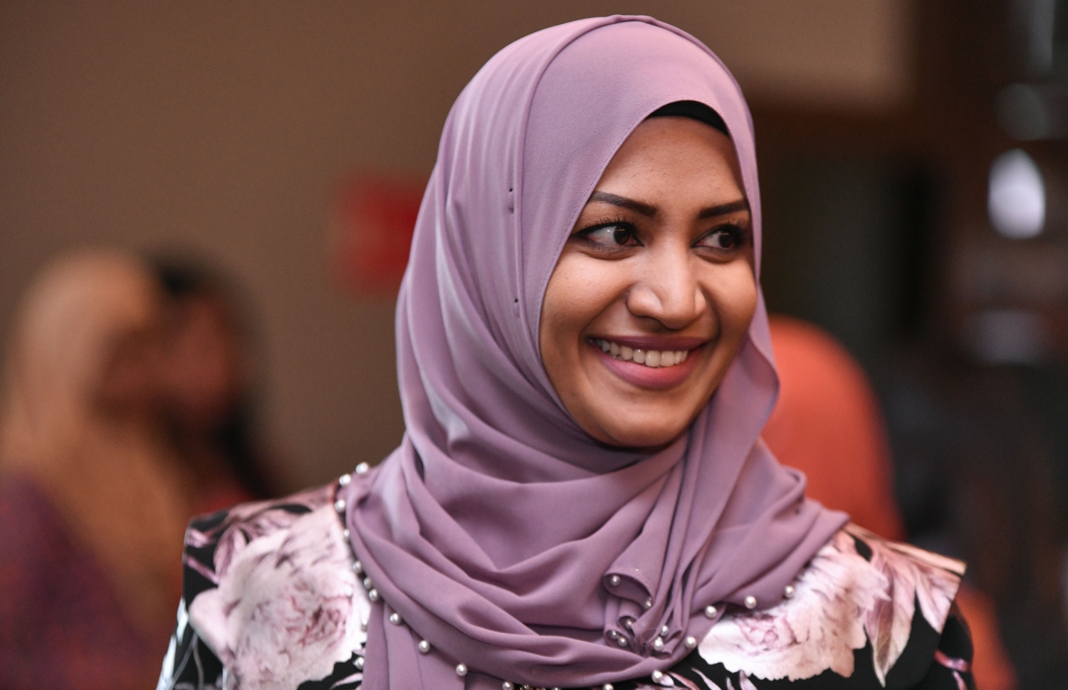 ޓްރާންސްޕޯޓް މިނިސްޓަރު އާއިޝަތު ނަހުލާ. އޭނާ ވިދާޅުވީ ބިލެއްފަހި، ތުޅާދޫ އަދި މުލީގައި އެއާޕޯޓް އަޅަނެ ކަަމަށް---ފޮޓޯ: ނިޝާން އަލީ/މިހާރު