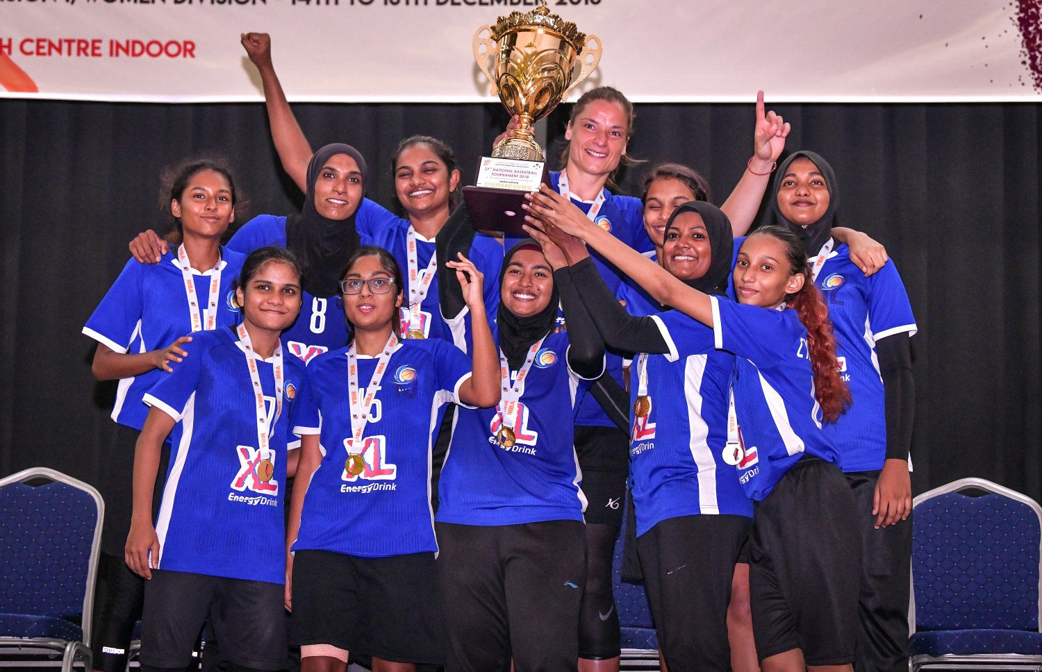 ސައިކްލޯންގެ ކުޅުންތެރިން މުބާރާތުގެ ތަށްޓާ އެކު އުފާފާޅުކުރަނީ. -- ފޮޓޯ: ނިޝާން އަލީ/ މިހާރު