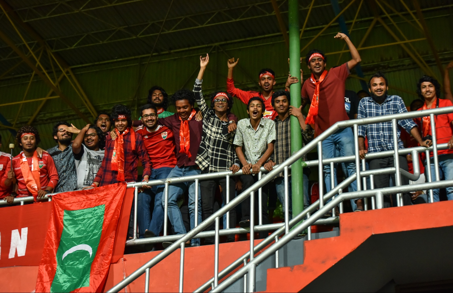 30 ޑިސެމްބަރު 2018: ރާއްޖޭގައި އުފެދުނު އެންމެ މޮޅު ގޯލްކީޕަރު އިމްރާން މުހައްމަދު (އިއްމަ) ގައުމީ ފުޓްބޯޅަ ޓީމަށް ކުޅުން ހުއްޓާލުން ފާހަގަކުރުމުގެ ގޮތުން ކުޅުނު ހާއްސަ ފުޓުބޯޅަ މެޗުގެ ތެރެއިން.---ފޮޓޯ: ހުސައިން ވަހީދު/މިހާރު