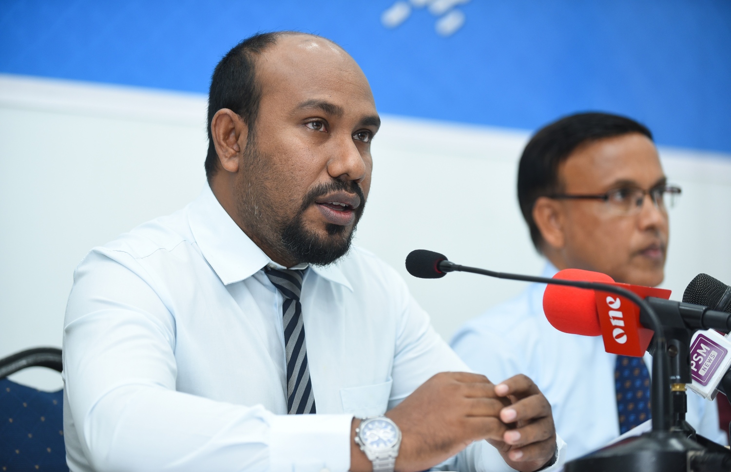 މާޖިދު ވާހަކަ ދައްކަވަނީ --މިހާރު ފޮޓޯ