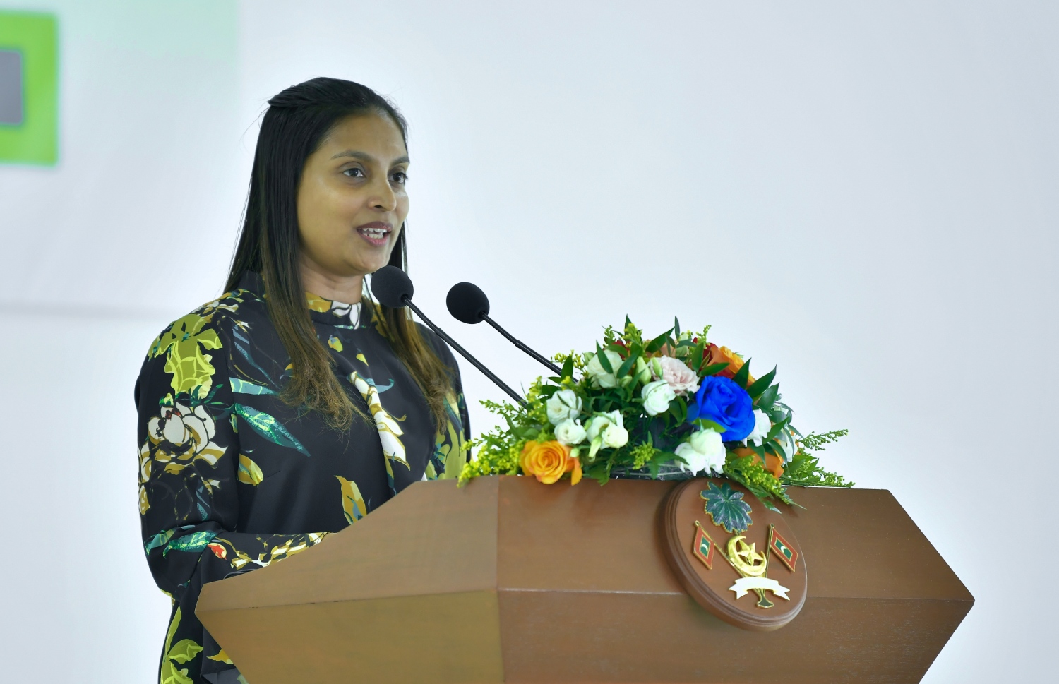 ހުޅުމާލެ: ޖެނުއަރީ 13، 2019- ރާއްޖޭގައި މިހާތަނަށް އިމާރާތްކުރި އެންމެ ބޮޑު ސްކޫލް، ހުޅުމާލޭގެ ހުރަވީ ސްކޫލް ރަސްމީކޮށް ހުޅުވުމުގެ ރަސްމިއްޔާތުގައި އެޑިއުކޭޝަން މިނިސްޓަރު ޑރ. އާއިޝަތު އަލީ ވާހަކަ ދައްކަވަނީ.--- ފޮޓޯ: އަހުމަދު ނިޝާތު/މިހާރު