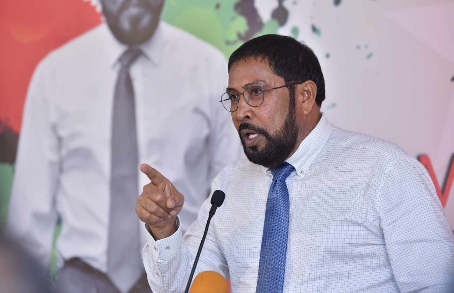 މިރޭގެ ހަފްލާގައި ގާސިމް ވާހަކަފުޅު ދައްކަވަނީ.---ފޮޓޯ: ނިޝާން އަލީ/މިހާރު