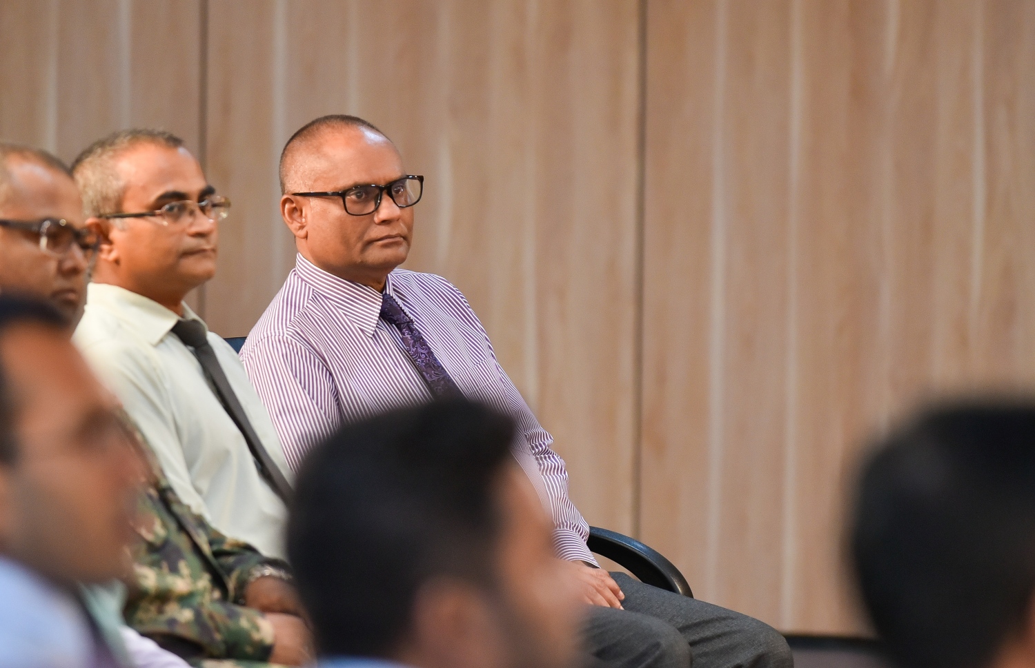 މާލެ: ޖެނުއަރީ 22، 2019- ސަރުކާރުގެ ސިއްހީ ޚިދުމަތް ދޭ ހުރިހާ ތަނެއް އެއް ވިއުގާ އަކުން ގުޅުވައިލުމަށްޓަކައި ހެލްތު މިނިސްޓްރީ އާއި ސައިންސް އެންޑް ޓެކްނޮލޮޖީ މިނިސްޓްރީގެ ފަރާތުން އެއްބަސްވުމެއްގައި ސޮއިކުރުމަށް މިއަދު ބޭއްވި ރަސްމިއްޔާތުގެ ތެރެއިން.---ފޮޓޯ: އަހުމަދު ނިޝާތު/މިހާރު