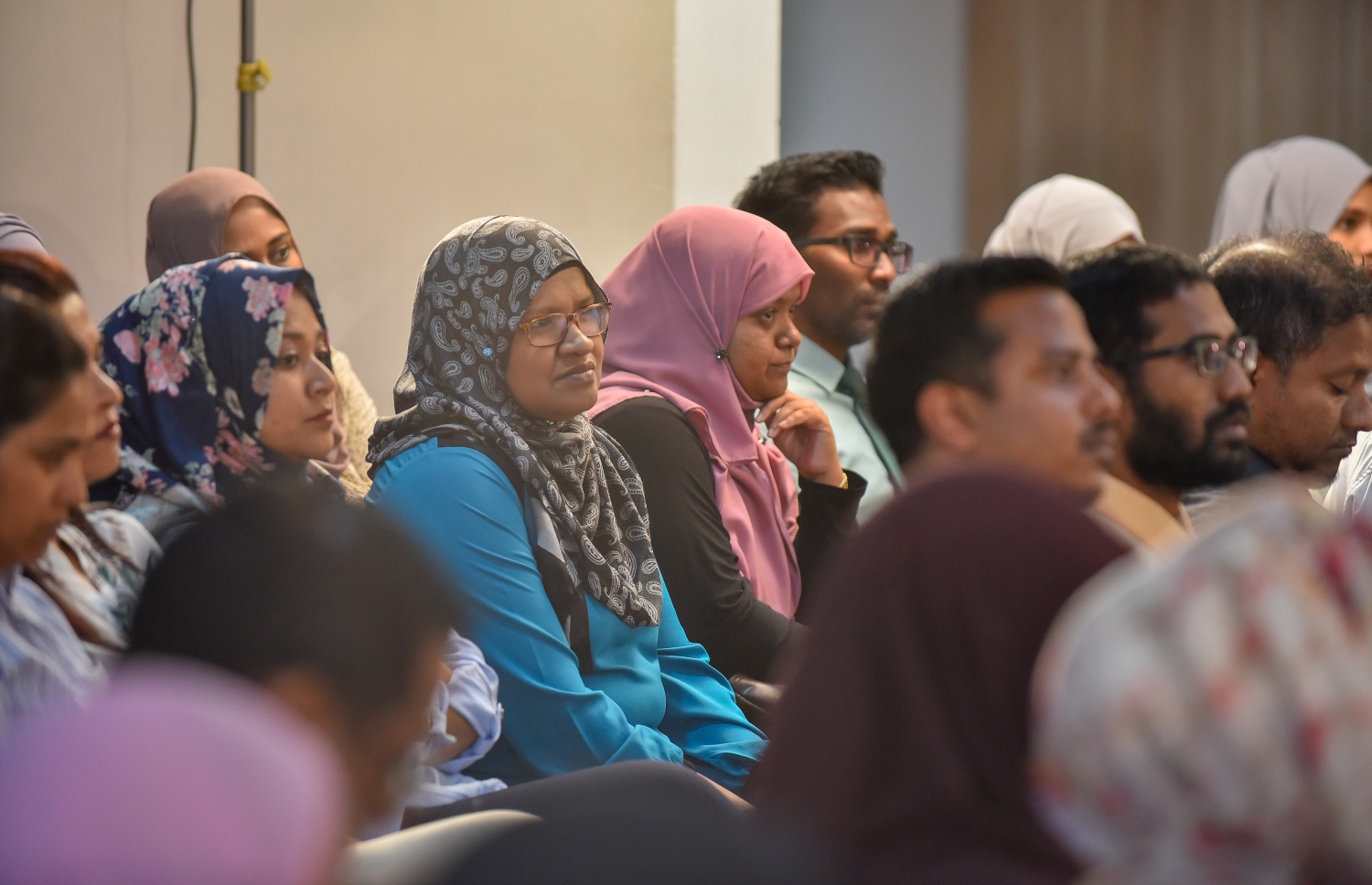 މާލެ: ޖެނުއަރީ 22، 2019- ސަރުކާރުގެ ސިއްހީ ޚިދުމަތް ދޭ ހުރިހާ ތަނެއް އެއް ވިއުގާ އަކުން ގުޅުވައިލުމަށްޓަކައި ހެލްތު މިނިސްޓްރީ އާއި ސައިންސް އެންޑް ޓެކްނޮލޮޖީ މިނިސްޓްރީގެ ފަރާތުން އެއްބަސްވުމެއްގައި ސޮއިކުރުމަށް މިއަދު ބޭއްވި ރަސްމިއްޔާތުގެ ތެރެއިން.---ފޮޓޯ: އަހުމަދު ނިޝާތު/މިހާރު