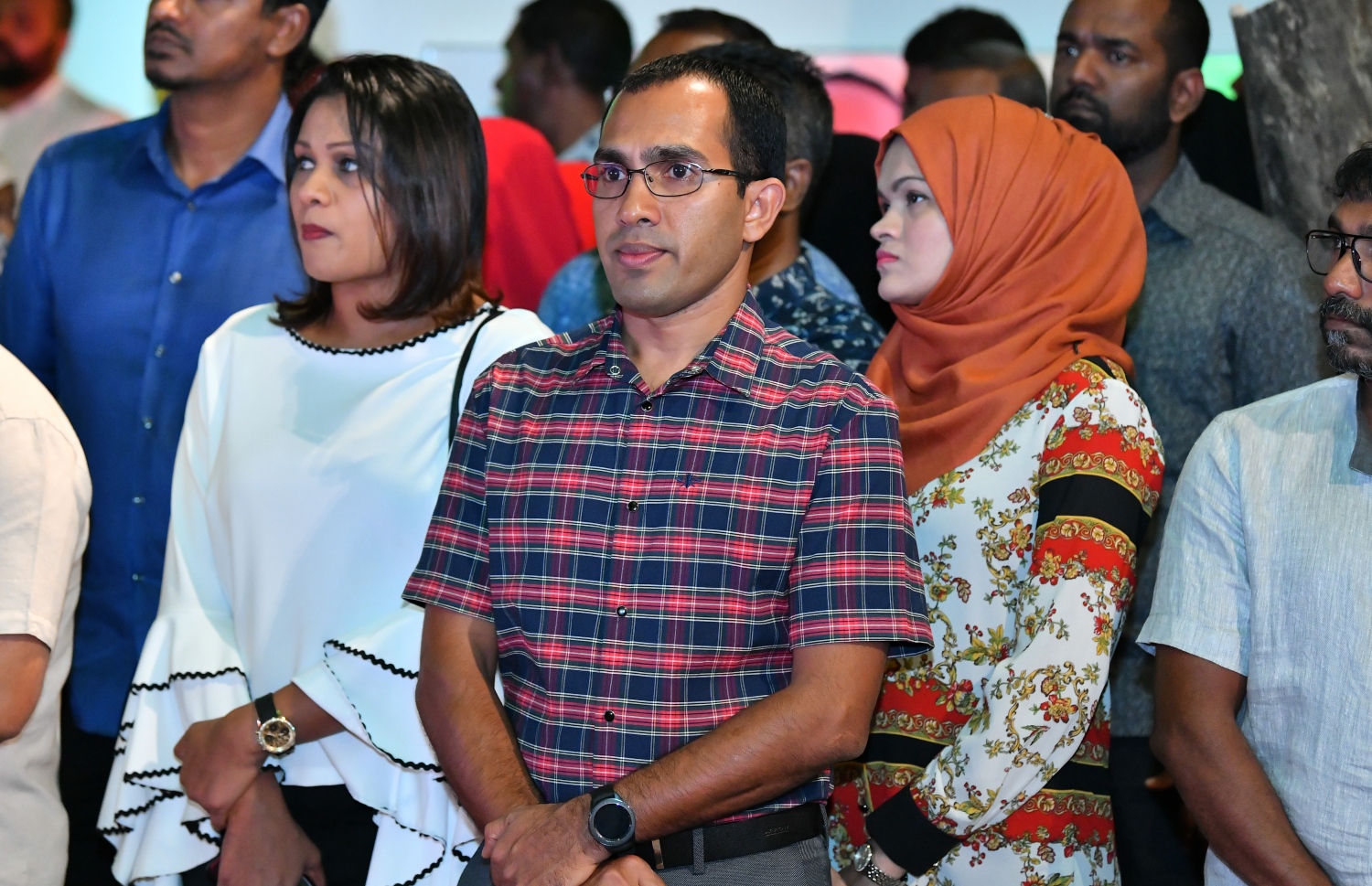 ވިލިމާލެ: ޖެނުއަރީ 24، 2019- އަންނަ އޭޕްރީލް މަހު ބާއްވާ ރައްޔިތުންގެ މަޖިލިހުގެ އިންތިޚާބުގައި ވިލިމާލެ ދާއިރާ އަށް ޖުމްހޫރީ ޕާޓީގެ ޓިކެޓުގައި ވާދަކުރައްވާ ކުރީގެ ނައިބު ރައީސް ޑރ. މުހައްމަދު ޖަމީލް އަހުމަދުގެ ކެމްޕެއިން ރަސްމީކޮށް ފެށުމުގެ ހަފުލާގައި ސައިންސް އެންޑް ޓެކްނޮލޮޖީ މިނިސްޓަރު މަލީހް ބައިވެރިވެވަޑައިގަންނަވަނީ.---ފޮޓޯ: އަހުމަދު ނިޝާތު/މިހާރު