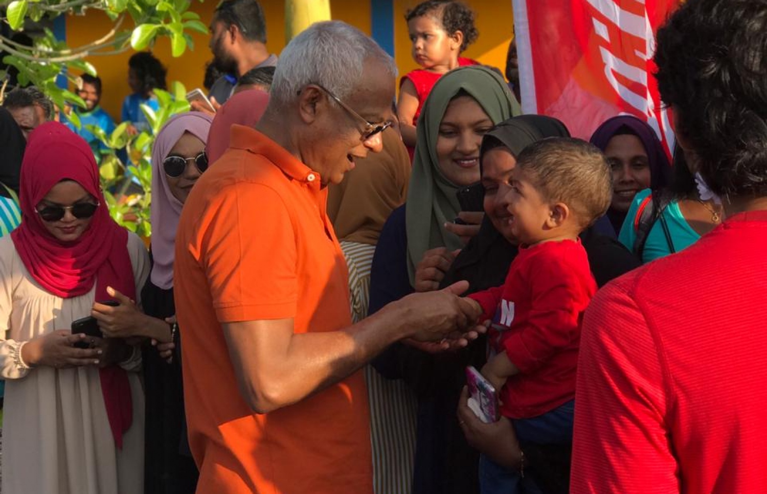 ރަން އިން ލާމްގެ ކުޑަ ކުދިންގެ ބައި ފެށުމުގެ ގޮތުން މިއަދު އޮތް ހަރަކާތުގައި ރައީސް ބައިވެރިވެވަޑައިގަންނަވަނީ. --މިހާރު ފޮޓޯ:މުހައްމަދު ހަމްދޫން