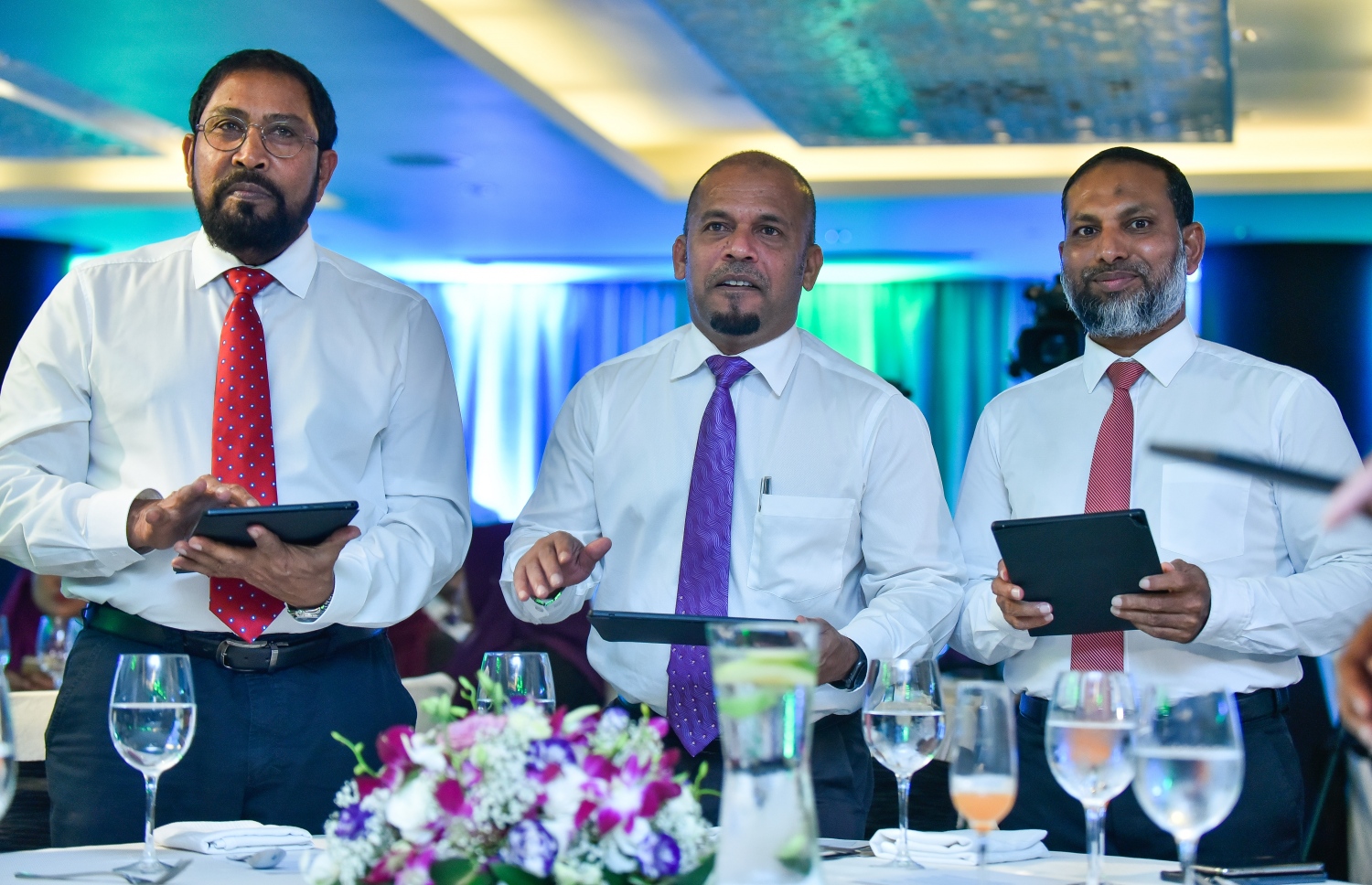 އިލެެކްޝަންސް ކޮމިޝަނުގެ އާ ލޯގޯ އާއި ކުލަ އިފްތިތާހު ކުރުން