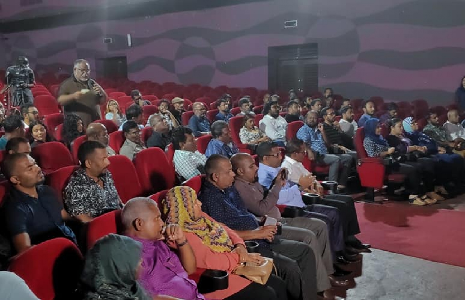 ފިލްމީ ފަންނާނުންނަށް ބޭއްވި ފޯރަމްގެ ތެރެއިން. ފޮޓޯ/ އެންސީއޭ