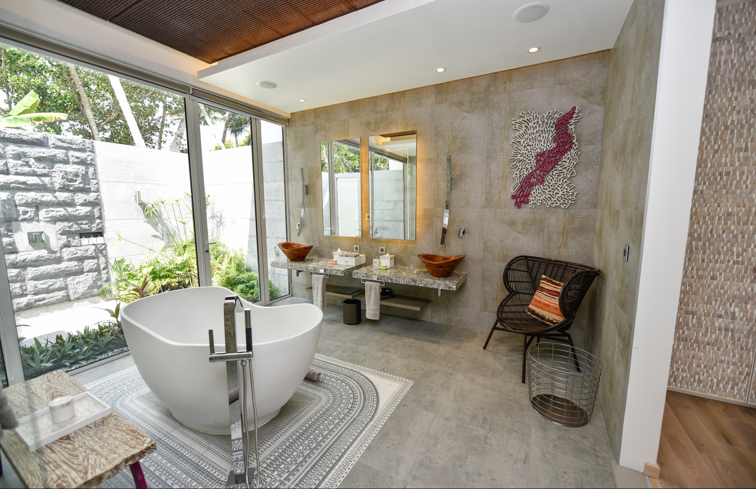 މިއީ ރާއްޖޭގައި ހުޅުވި ލަކްސްގެ ދެވަނަ ރިސޯޓް--ފޮޓޯ:ހުސައިން ވަހީދު/މިހާރު