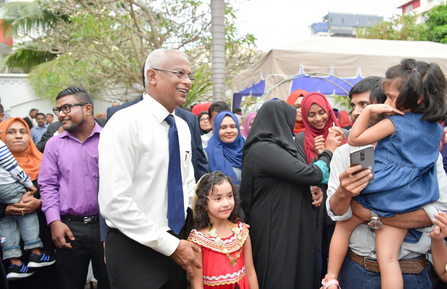 ކޮލަމްބޯ، ފެބްރުއަރީ 3، 2019: ސްރީ ލަންކާގައި އުޅޭ ދިވެހިންނާ ރައީސް އިބްރާހިމް މުހައްމަދު ސޯލިހް މިއަދު ބައްދަލު ކުރައްވަނީ.  --ފޮޓޯ:ރައީސް އޮފީސް