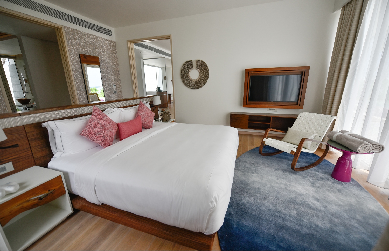 ލަކްސްގެ ފަރާތުން ރާއްޖޭގައި ހުޅުވި ދެވަނަ ރިސޯޓު، ލަކްސް ނޯތު މާލެ ރިސޯޓުގެ ކޮޓަރިއެއް.---ފޮޓޯ: ހުސައިން ވަހީދު/މިހާރު