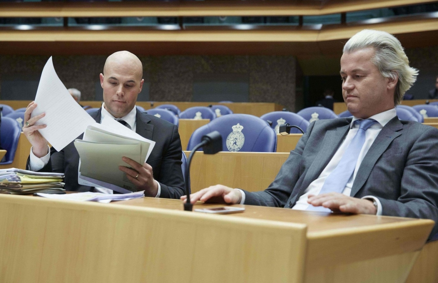 އިސްލާމް ދީނާ ދެކޮޅަށް މަސައްކަތްކުރާ ގީޓް ވައިލްޑާސް (ކ) އާ އެކު ވަން ކްލަވަރީން ގާނޫނު ހަދާ މަޖިލީހުގައި