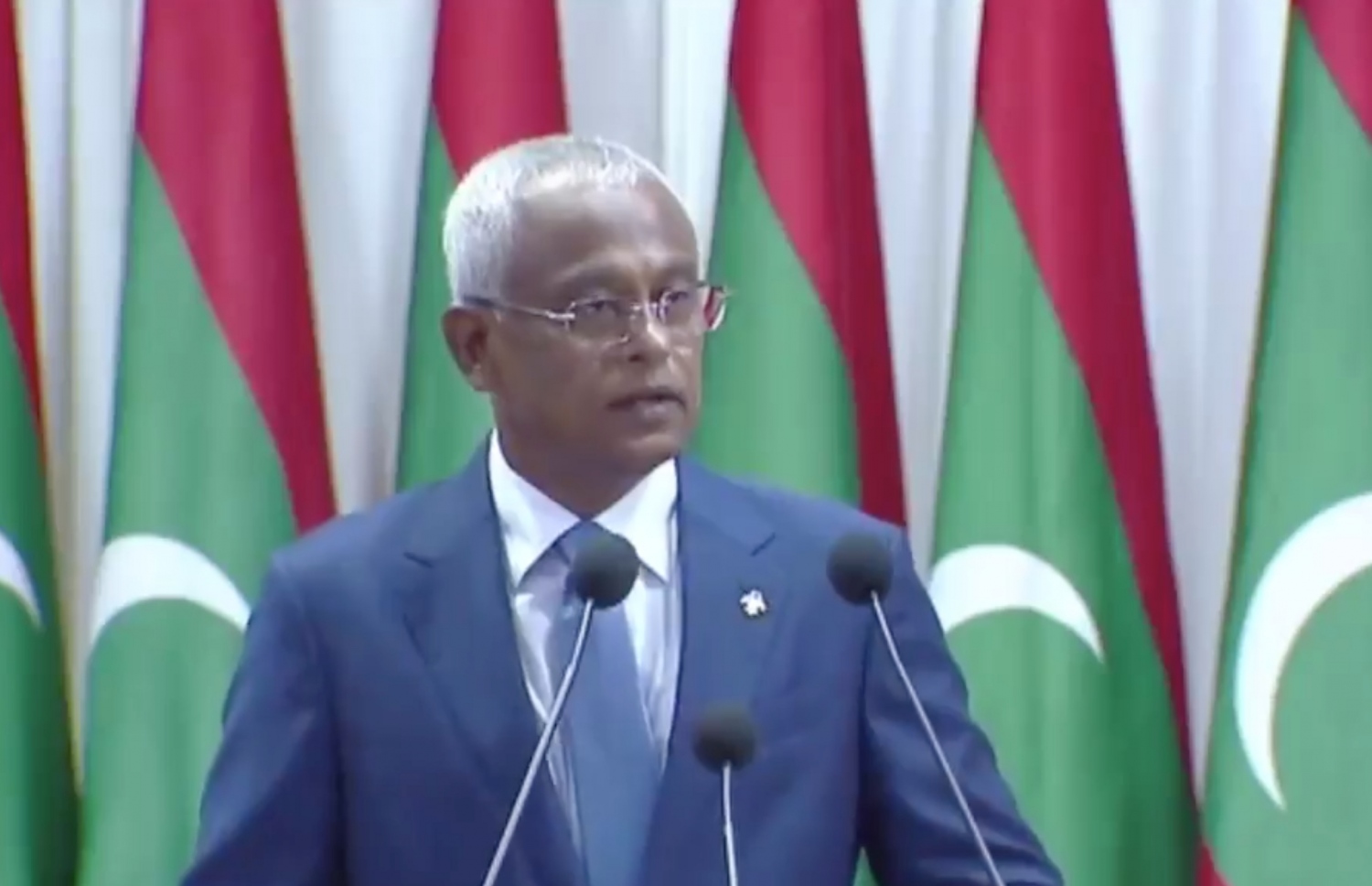 ރައީސް އިބްރާހިމް މުހައްމަދު ސޯލިހް ރިޔާސީ ބަޔާން އިއްވަވަނީ: ހުޅުމާލޭގައި އިތުރު 4،000 ފްލެޓް އަޅަން ނިންމާފައިވާ ކަމަށް ވިދާޅުވި.