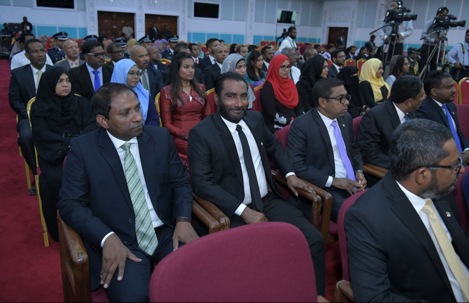 މާލެ: ފެބްރުއަރީ 7، 2019: ރައްޔިތުންގެ މަޖިލިސް ހުޅުވުމުގެ ގޮތުން ދަރުބާރުގޭގައި ބޭއްވި ރަސްމިއްޔާތުގެ ތެރެއިން.---ފޮޓޯ: ރައީސް އޮފީސް