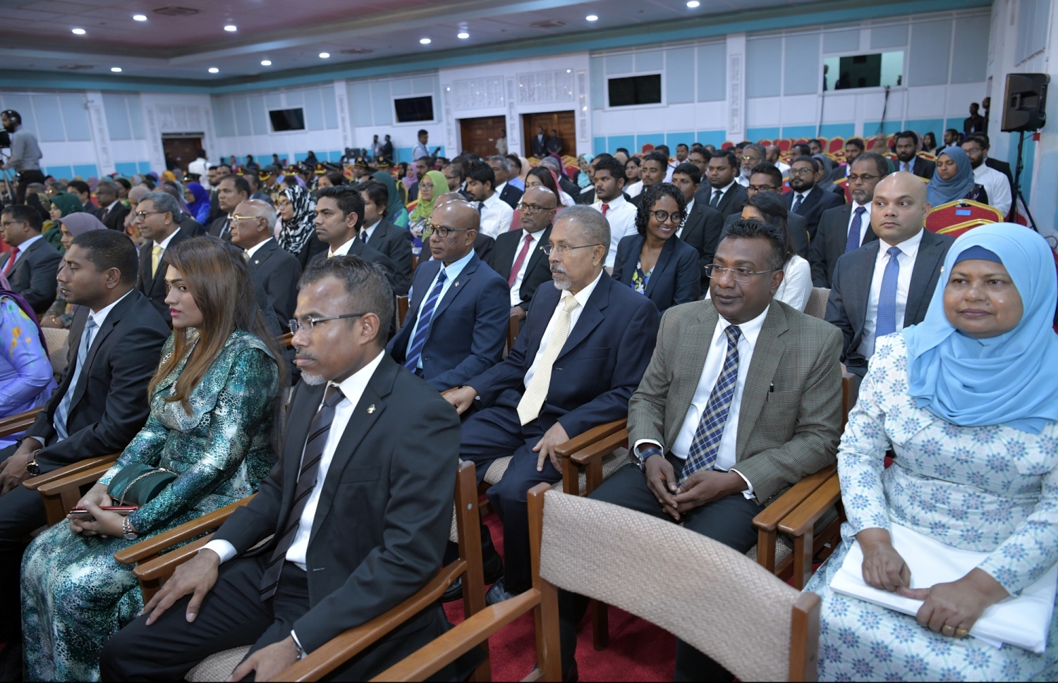 މާލެ: ފެބްރުއަރީ 7، 2019: ރައްޔިތުންގެ މަޖިލިސް ހުޅުވުމުގެ ގޮތުން ދަރުބާރުގޭގައި ބޭއްވި ރަސްމިއްޔާތުގެ ތެރެއިން.---ފޮޓޯ: ރައީސް އޮފީސް