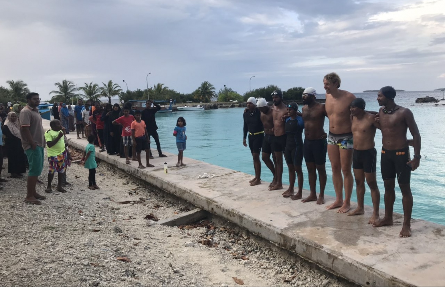 ފަހު ދުވަހުގެ ފެތުމަށް ބައިވެރިން ތައްޔާރުވެ-- ފޮޓޯ: އަހުމަދު ސާއިލް އަލީ/މިހާރު