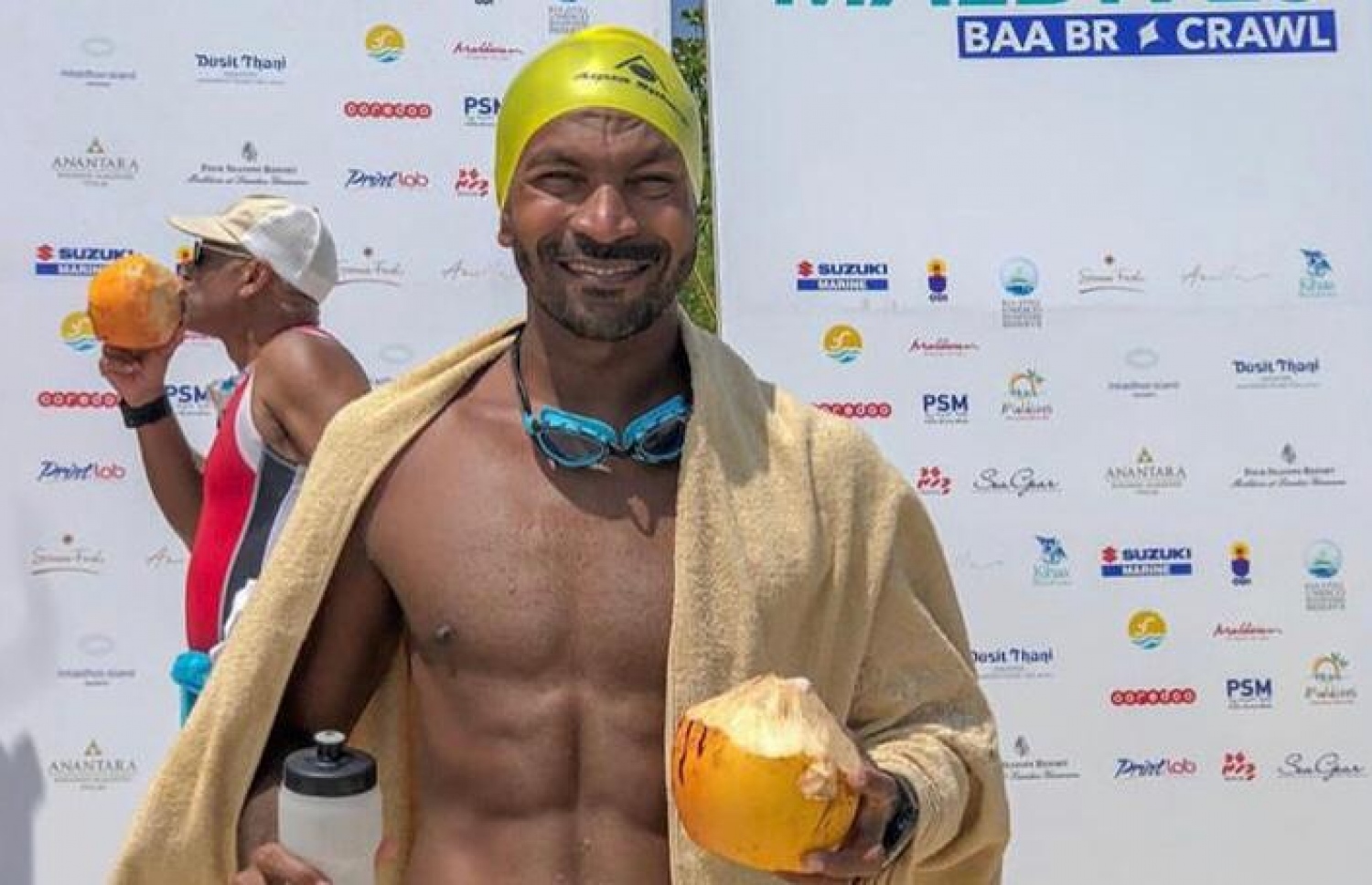 ސްވިމް މޯލްޑިވްސްގެ ފެތުންތެރިޔާ އާތިފް---