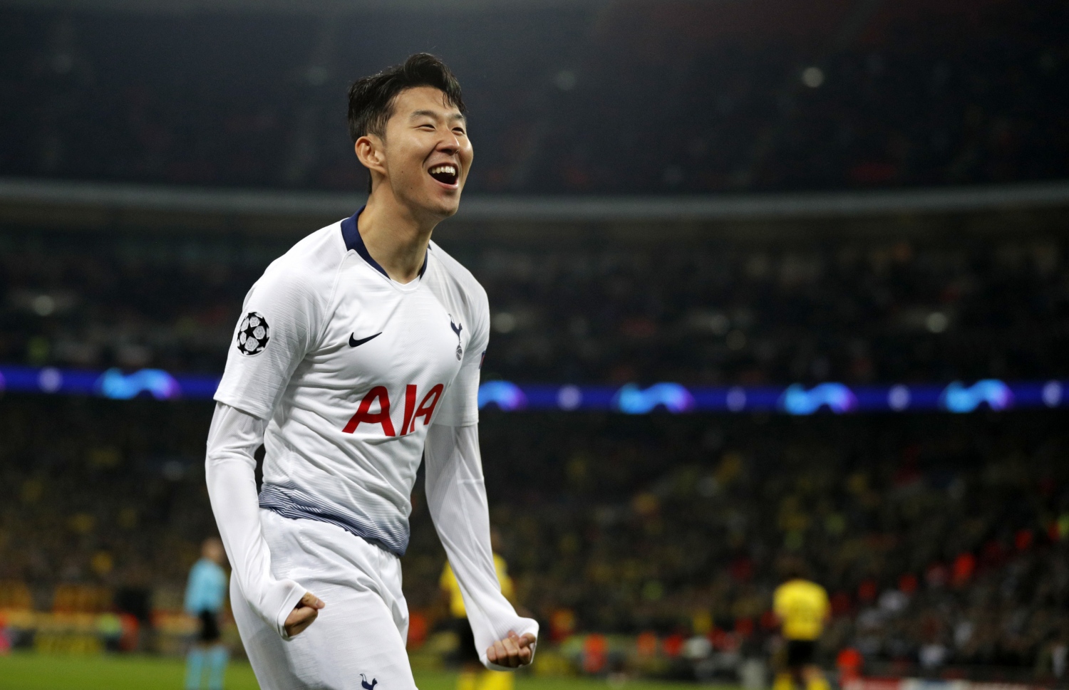 ޑޯޓްމަންޑް ކޮޅަށް ލަނޑު ޖެހުމަށް ފަހު ސޮން އުފާފާޅުކުރަނީ. -- ފޮޓޯ: އޭއެފްޕީ