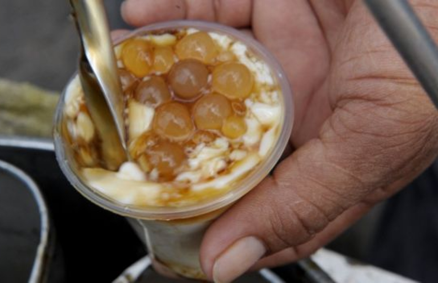 "ޓާހޯ" ކިޔާ ސޯޔާބީން ޕުޑިން ތައްޓެއް.