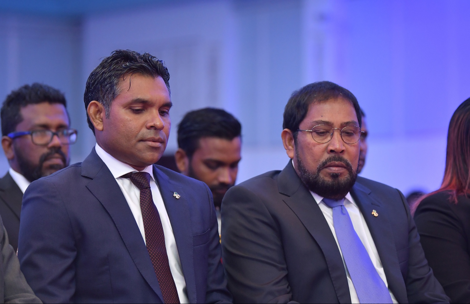 މާލެ: ފެބުރުއަރީ 19، 2019: ޝަރުއީ ދާއިރާ މިނިވަންކުރުމާއި ހަރުދަނާކުރުމާ ގުޅޭގޮތުން ބާއްވާ ސެމިނާ ފެށުމުގެ ރަސްމިއްޔާތުގައި ނައިބުރައީސް ފައިސަލް ނަސީމް އަދި މަޖިލީހުގެ ރައީސް ގާސިމް އިބްރާހިމް ބައިވެރިިވެވަޑައިގަންނަވަނީ---. ފޮޓޯ: ހުސައިން ވަހީދު/މިހާރު