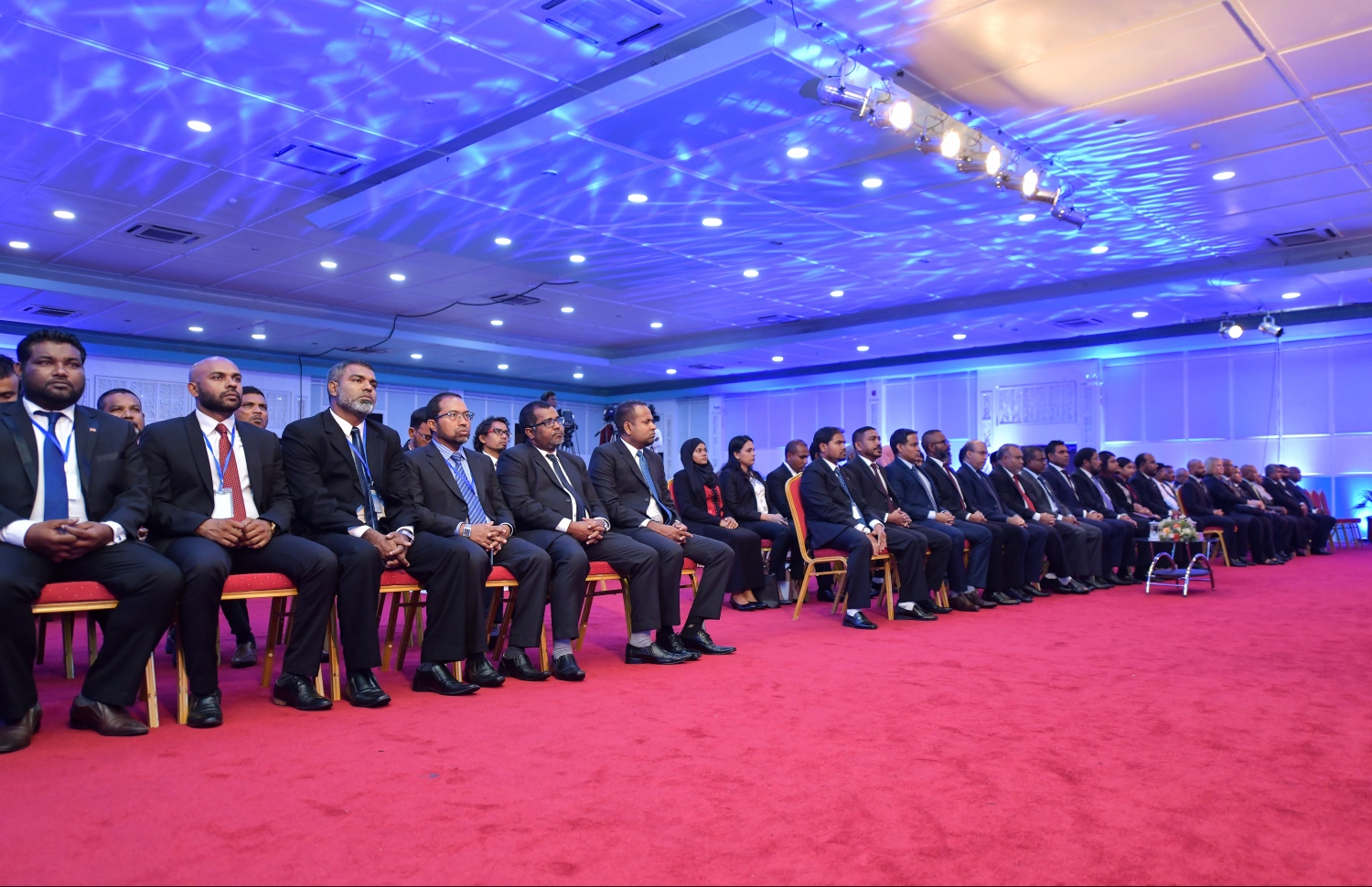 މާލެ: ފެބުރުއަރީ 19، 2019: ޝަރުއީ ދާއިރާ މިނިވަންކުރުމާއި ހަރުދަނާކުރުމާ ގުޅޭގޮތުން ބާއްވާ ސެމިނާ ފެށުމުގެ ރަސްމިއްޔާތުގެ ތެރެއިން---. ފޮޓޯ: ހުސައިން ވަހީދު/މިހާރު