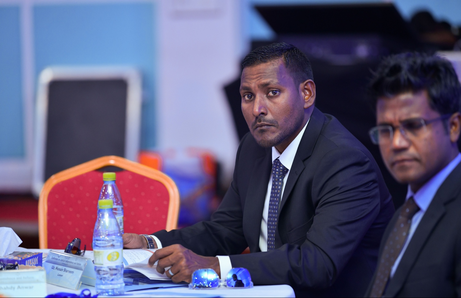 މާލެ: ފެބުރުއަރީ 19، 2019: ޝަރުއީ ދާއިރާ މިނިވަންކުރުމާއި ހަރުދަނާކުރުމާ ގުޅޭގޮތުން ބާއްވާ ސެމިނާ ފެށުމުގެ ރަސްމިއްޔާތުގައި ލޯޔަރު ޝަމީމް ބައިވެރިވެވަޑައިގަންނަވަނީ---. ފޮޓޯ: ހުސައިން ވަހީދު/މިހާރު