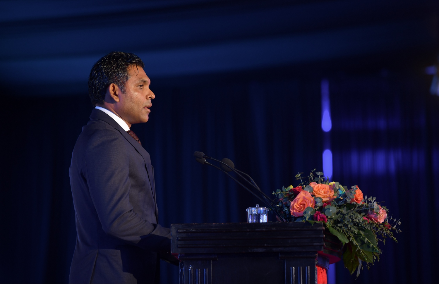 މާލެ: ފެބުރުއަރީ 19، 2019: ޝަރުއީ ދާއިރާ މިނިވަންކުރުމާއި ހަރުދަނާކުރުމާ ގުޅޭގޮތުން ބާއްވާ ސެމިނާ ފެށުމުގެ ރަސްމިއްޔާތުގައި ނައިބުރައީސް ފައިސަލް ނަސީމް ވާހަކަދައްކަވަނީ---. ފޮޓޯ: ހުސައިން ވަހީދު/މިހާރު