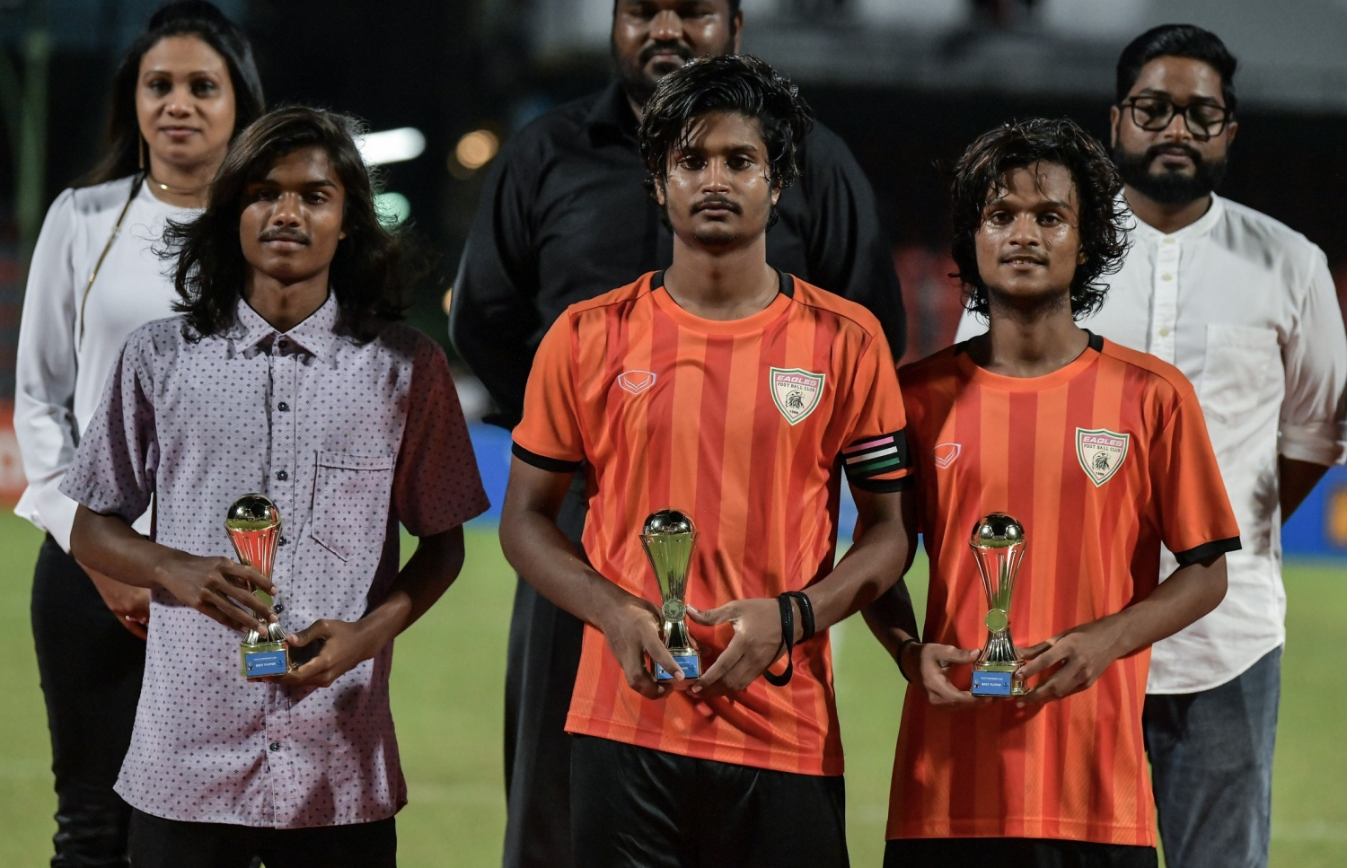 މޮޅު ކުޅުންތެރިންގެ މަގާމު ހޯދި ސައިފުﷲ (ކ)، ހަންނަ (މ) އަދި ޔާން. -- ފޮޓޯ: ނިޝާން އަލީ/ މިހާރު