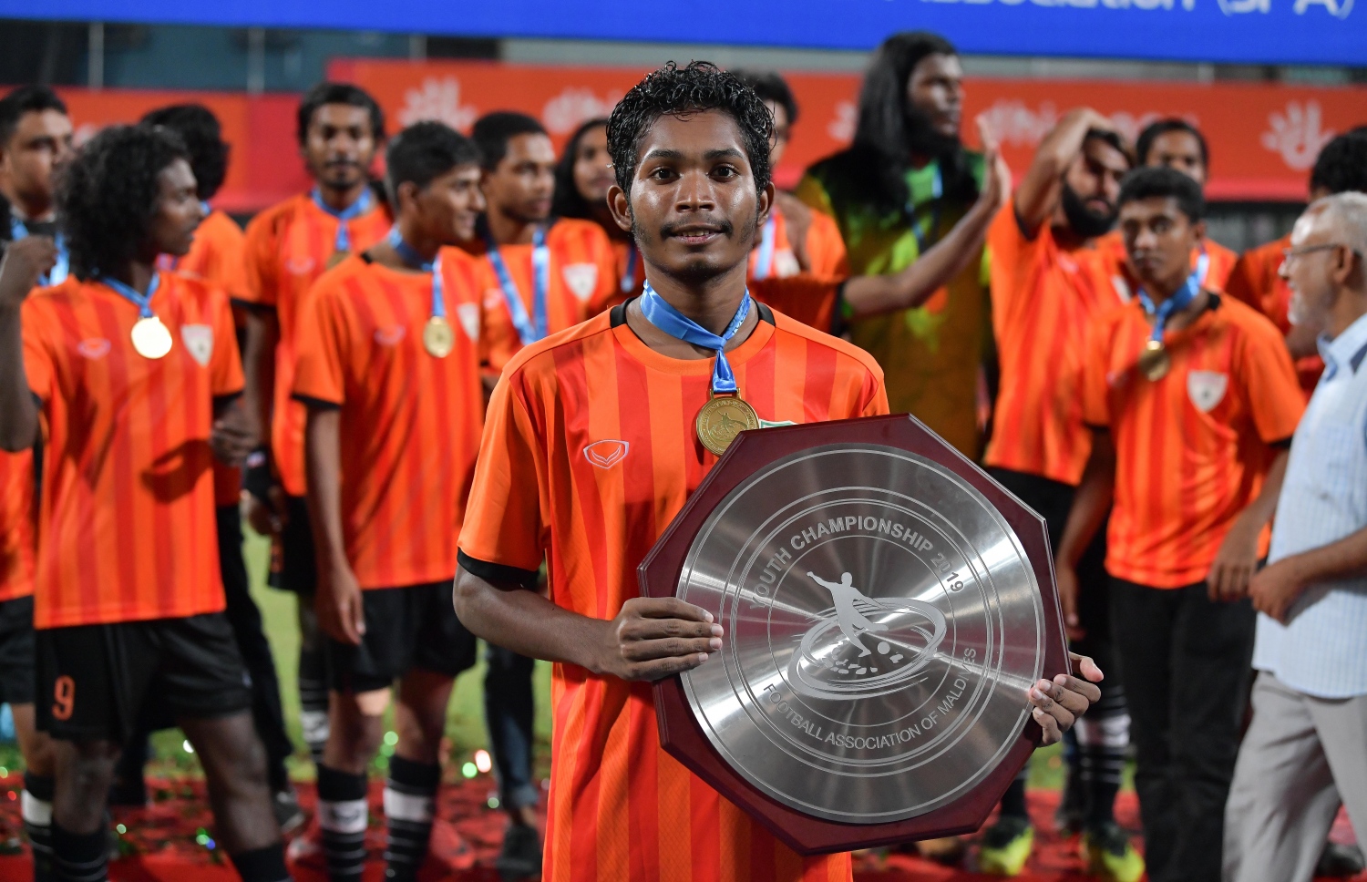 މާލެ- 19 ފެބުރުއަރީ 2019- ޔޫތު ޗެމްޕިއަންޝިޕް ފުޓްބޯޅަ މުބާރާތުގެ ފައިނަލް މެޗުގެ ތެރެއިން، ޓީސީ ސްޕޯޓްސް ކްލަބް އަދި އީގަލްސް ބައްދަލުކުރި މެޗު.-- ފޮޓޯ: ނިޝާން އަލީ/މިހާރު