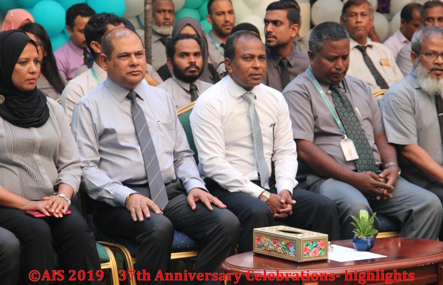 އަހުމަދިއްޔާ ސްކޫލުގެ 37 ވަނަ އަހަރީ ދުވަހާ ގުޅުވައިގެން މިއަދު ބޭއްވި އެސެމްބްލީގައި އެޑިއުކޭޝަންގެ ސްޓޭޓް މިނިސްޓަރު ޑރ. އަބްދުﷲ ރަޝީދު (މ) ބައިވެރިވެވަޑައިގަންނަވަނީ.--ފޮޓޯ؛ އަހުމަދިއްޔާ އިންޓަނޭޝަނަލް ސްކޫލު