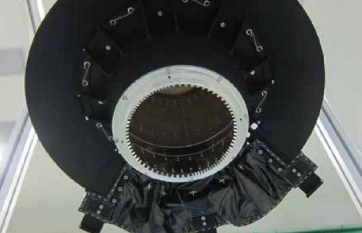 ހިލަ އިން ސާމްޕަލް ނަގާނީ ސާމްޕްލާ ހޯން އިން. --ފޮޓޯ:ޖާޒާ