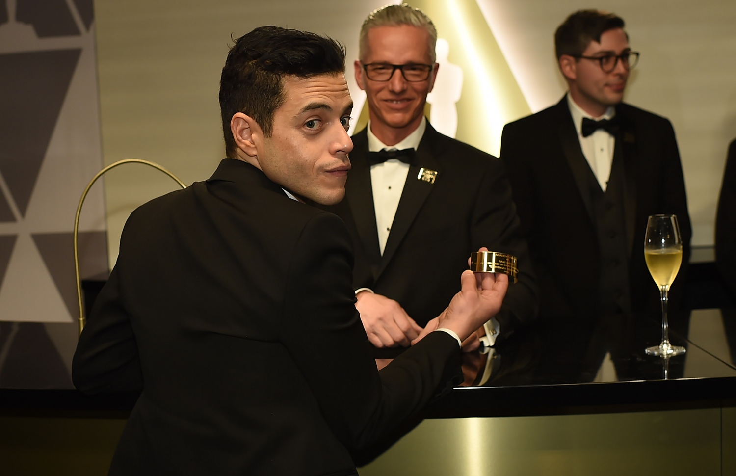 ފެބްރުއަރީ 25، 2019: އޮސްކާ އެވޯޑްސްގެ އެންމެ މޮޅު ބަތަލް ރަމީ މާލިކް ފިލްމު "ބޮހީމިއަން ރާޕްސޮޑީން" އޮސްކާ ހަފުލާގައި. --ފޮޓޯ:އޭއެފްޕީ